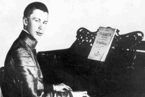 Bestecinin yıldönümünde Sergei Prokofiev